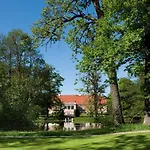 Manor 3* Sagadi