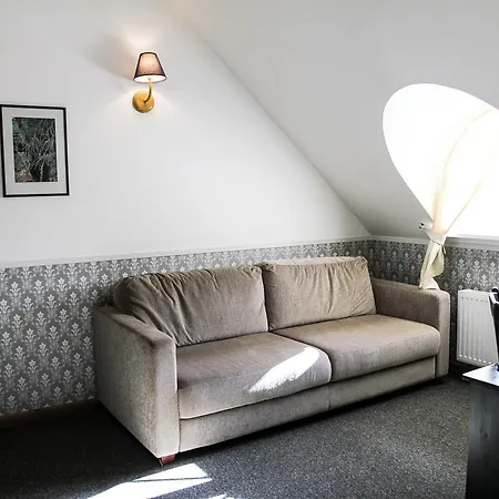 ホテル サガディ マナー 3*